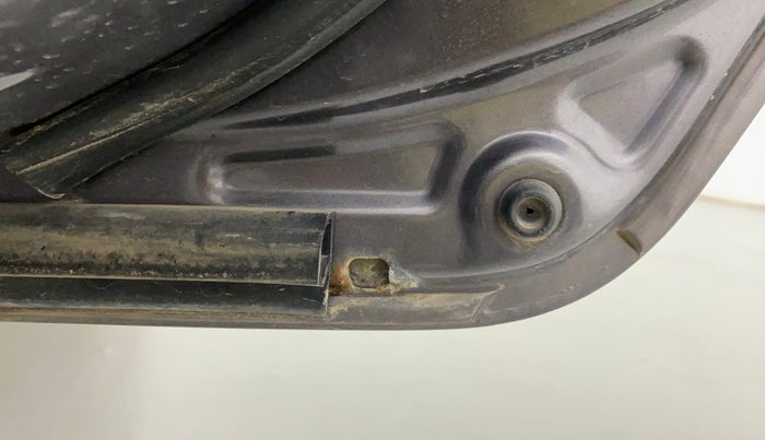 2018 Honda Jazz 1.2 V AT, Petrol, Automatic, 35,797 km, Right rear door - Slightly rusted