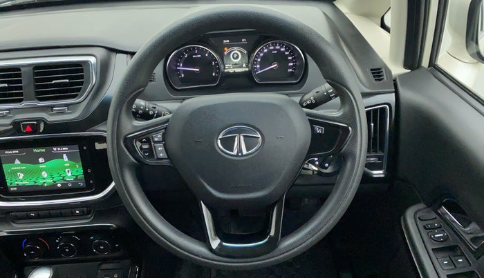 2020 Tata Hexa Varicor 400 XMA, Diesel, Automatic, 10,032 km, Steering Wheel Close Up