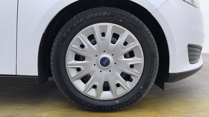 FORD FOCUS-Right Front Tyre