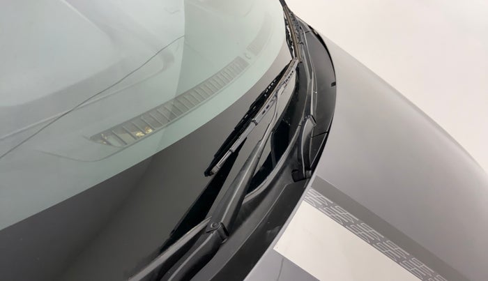 2019 Maruti Vitara Brezza ZDI PLUS, Diesel, Manual, 20,269 km, Bonnet (hood) - Cowl vent panel has minor damage