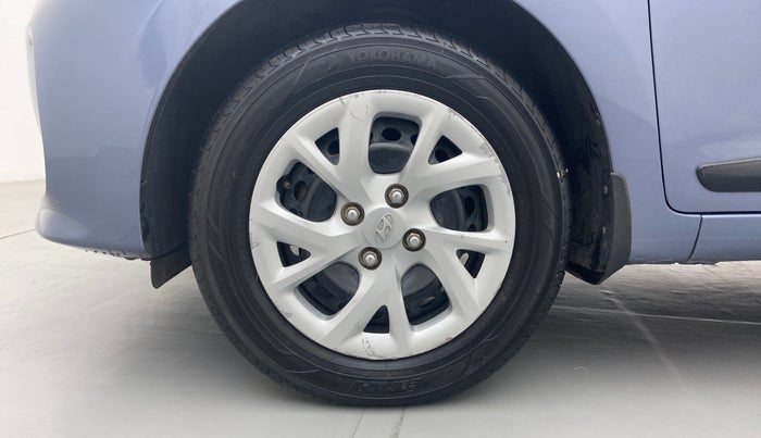 2017 Hyundai Grand i10 SPORTZ 1.2 KAPPA VTVT, Petrol, Manual, 43,605 km, Left Front Wheel