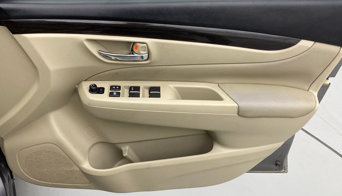 2016 Maruti Ciaz ZXI, Petrol, Manual, 35,851 km, Driver Side Door Panels Control