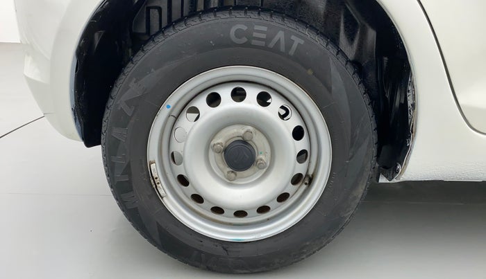 2013 Maruti Swift LDI BS IV, Diesel, Manual, 66,421 km, Right Rear Wheel
