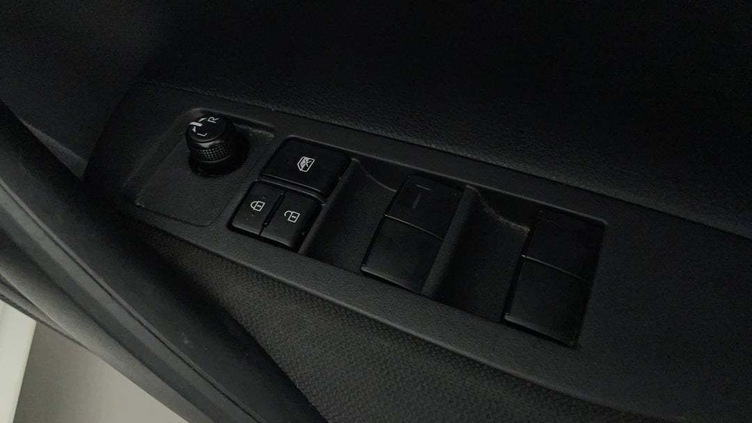 2019 Toyota Corolla Ascent Sport Hybrid, Automatic, 77133 km, Drivers Side Door Panel Controls