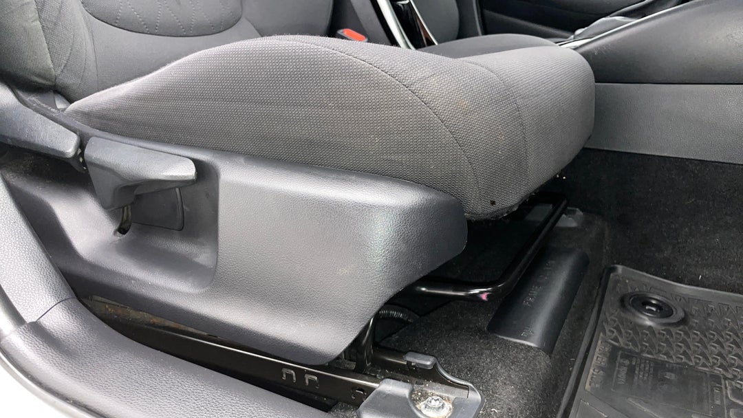 2019 Toyota Corolla Ascent Sport Hybrid, Automatic, 77133 km, Drivers Side Adjustment Panel