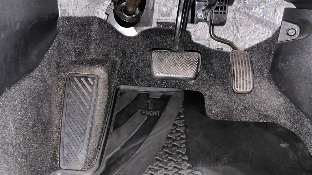 2019 Toyota Corolla Ascent Sport Hybrid, Automatic, 77133 km, Pedals and Footmat