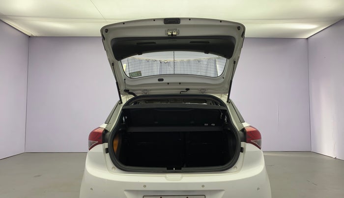 2015 Hyundai Elite i20 ASTA 1.2, Petrol, Manual, 25,691 km, Boot Door Open