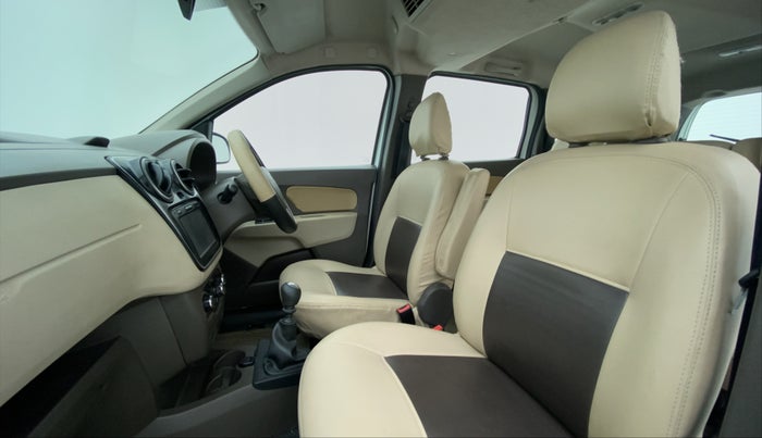 2015 Renault Lodgy 110 PS RXZ 8 STR, Diesel, Manual, 1,38,716 km, Right Side Front Door Cabin