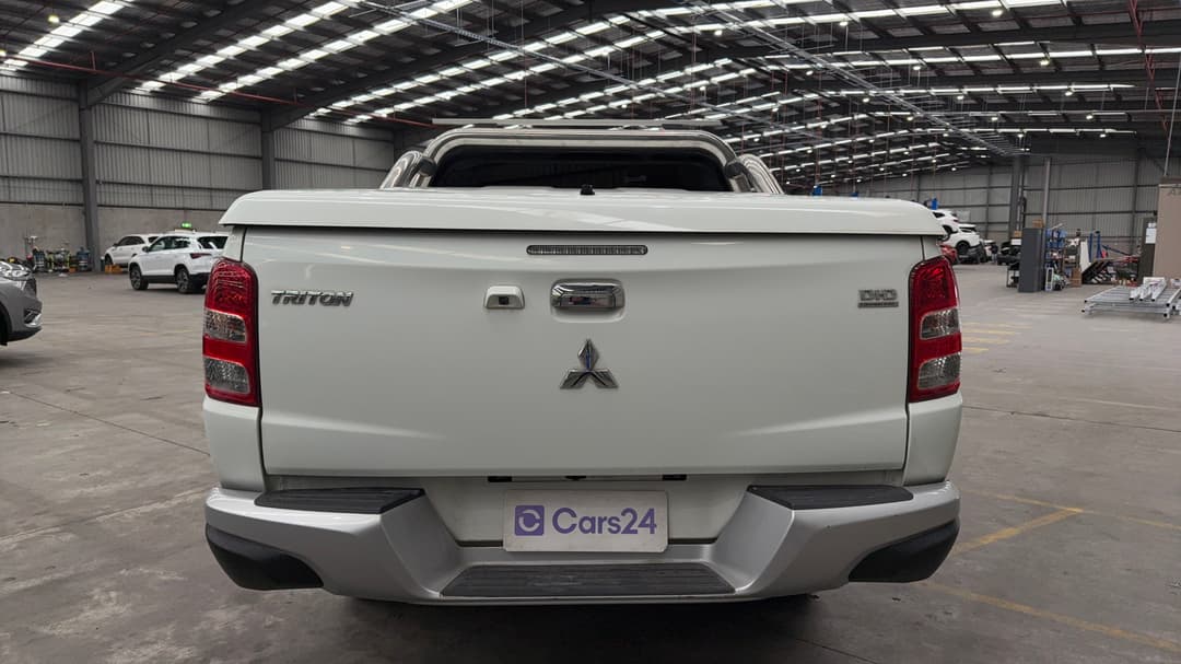 2017 Mitsubishi Triton Gls (4x4), Manual, 173564 km, Back/Rear View