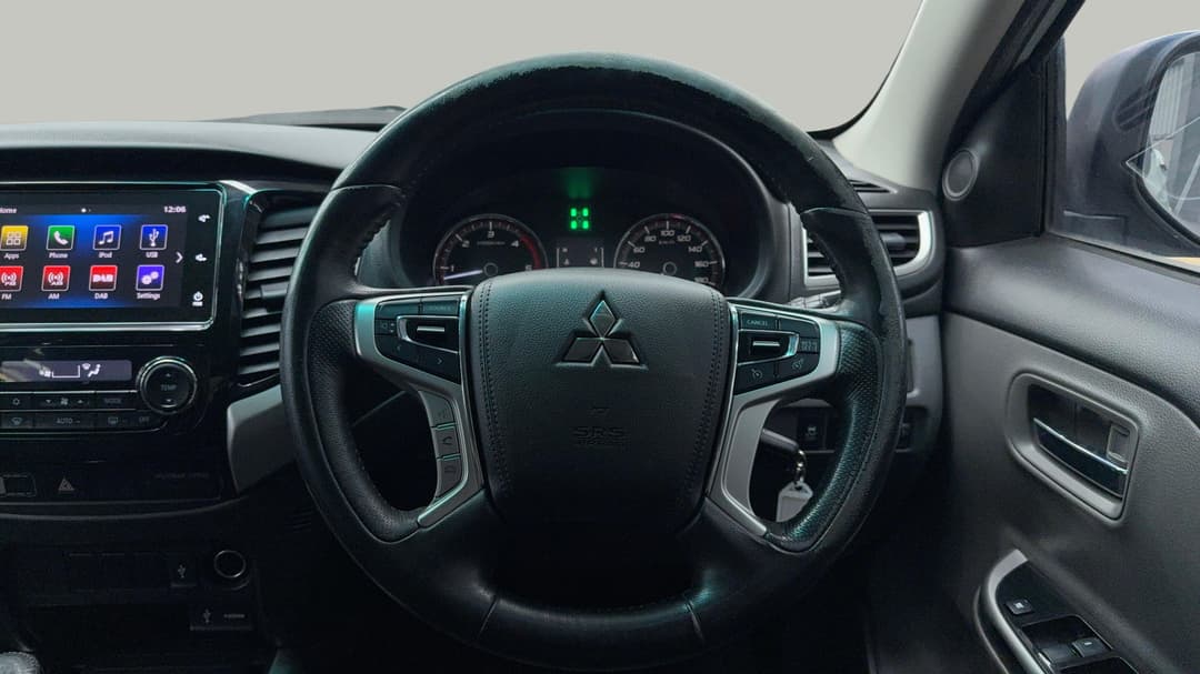 2017 Mitsubishi Triton Gls (4x4), Manual, 173564 km, Steering Wheel Close-up