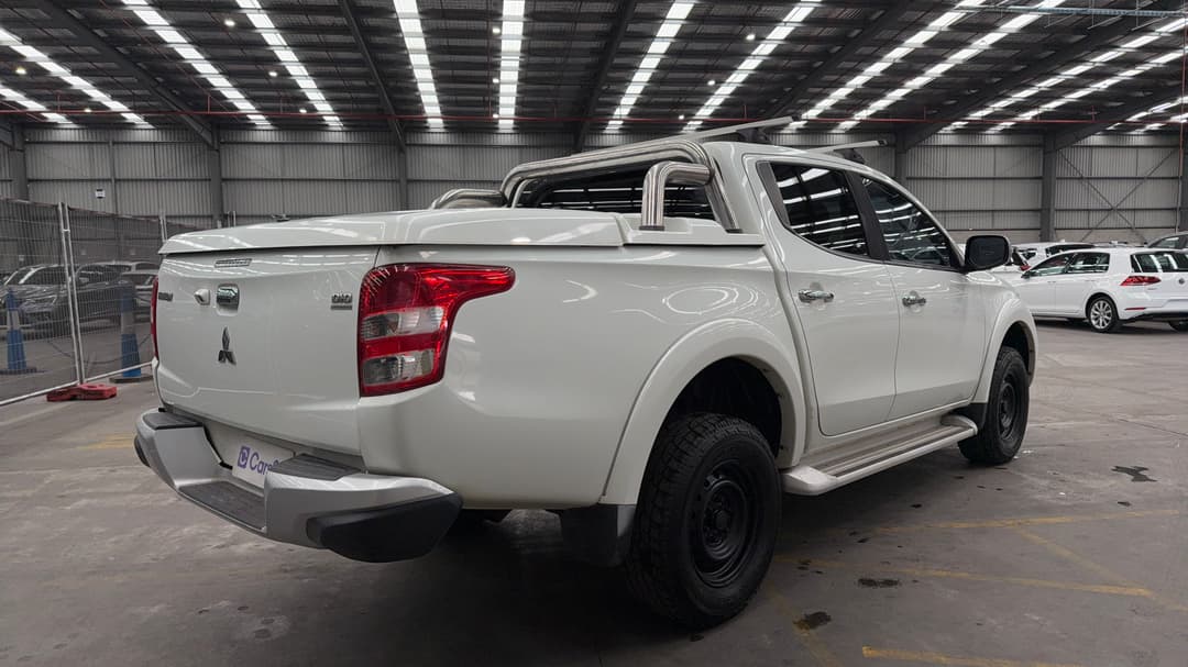 2017 Mitsubishi Triton Gls (4x4), Manual, 173564 km, Right Back Diagonal (45- Degree) View