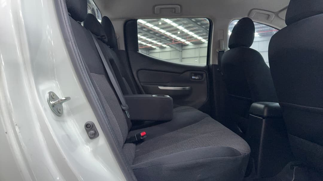 2017 Mitsubishi Triton Gls (4x4), Manual, 173564 km, Right Side Rear Door Cabin View