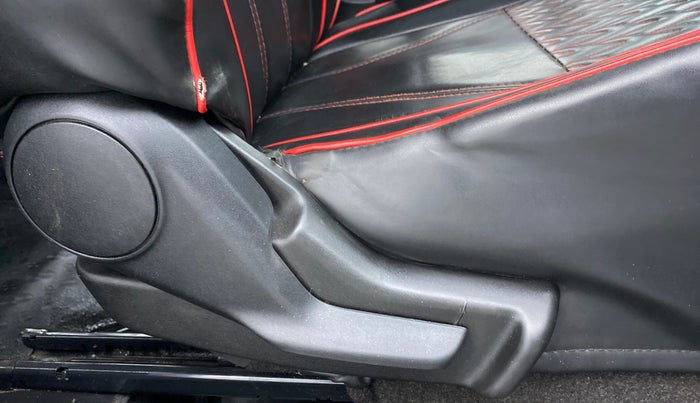 2019 Maruti Baleno DELTA 1.2 K12, Petrol, Manual, 27,137 km, Driver Side Adjustment Panel