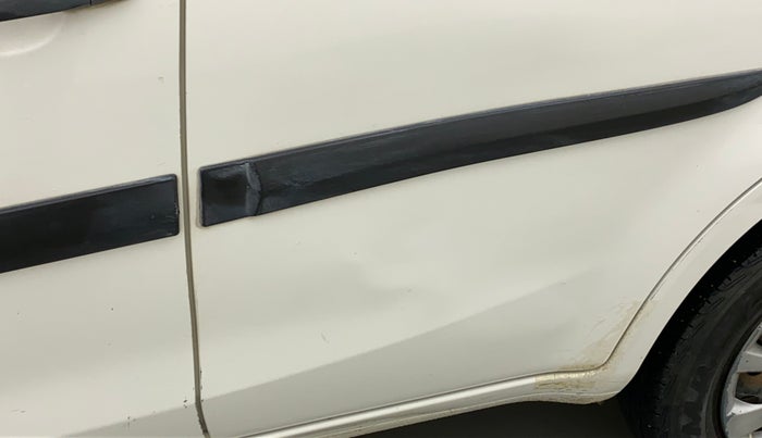 2014 Maruti Ritz VDI, Diesel, Manual, 72,273 km, Rear left door - Slightly dented