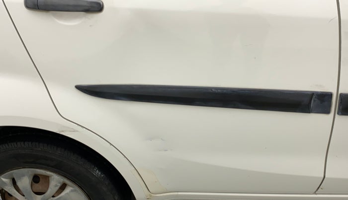 2014 Maruti Ritz VDI, Diesel, Manual, 72,395 km, Right rear door - Slightly dented