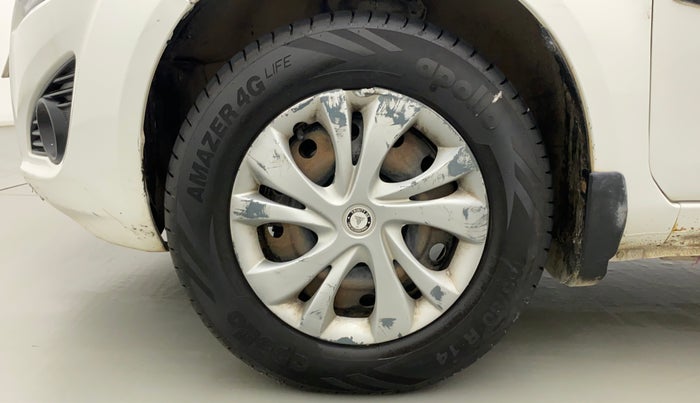 2014 Maruti Ritz VDI, Diesel, Manual, 72,395 km, Left Front Wheel
