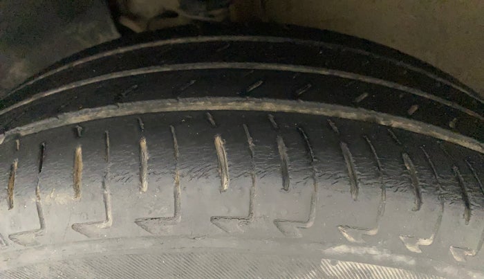 2019 Maruti IGNIS DELTA 1.2, Petrol, Manual, 37,844 km, Left Front Tyre Tread