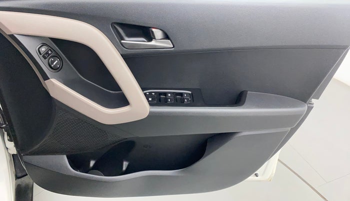 2018 Hyundai Creta SX PLUS AT 1.6 PETROL, Petrol, Automatic, 1,15,742 km, Driver Side Door Panels Control
