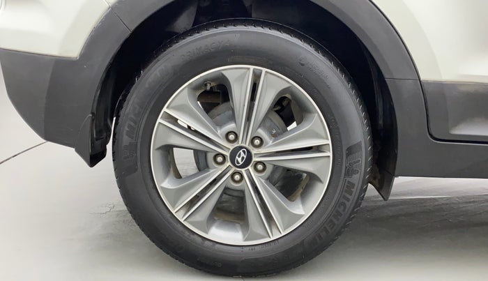 2018 Hyundai Creta SX PLUS AT 1.6 PETROL, Petrol, Automatic, 1,15,742 km, Right Rear Wheel