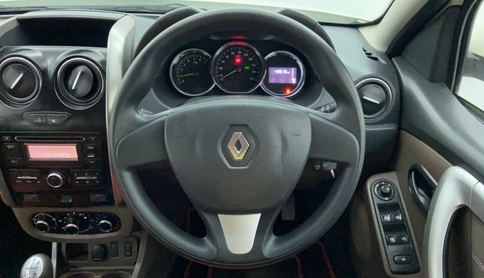2016 Renault Duster RXL PETROL 104, Petrol, Manual, 50,154 km, Steering Wheel Close-up
