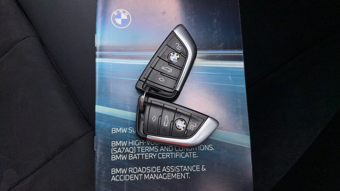 2021 BMW 3 20i M Sport, Automatic, 75322 km, Key Close-up