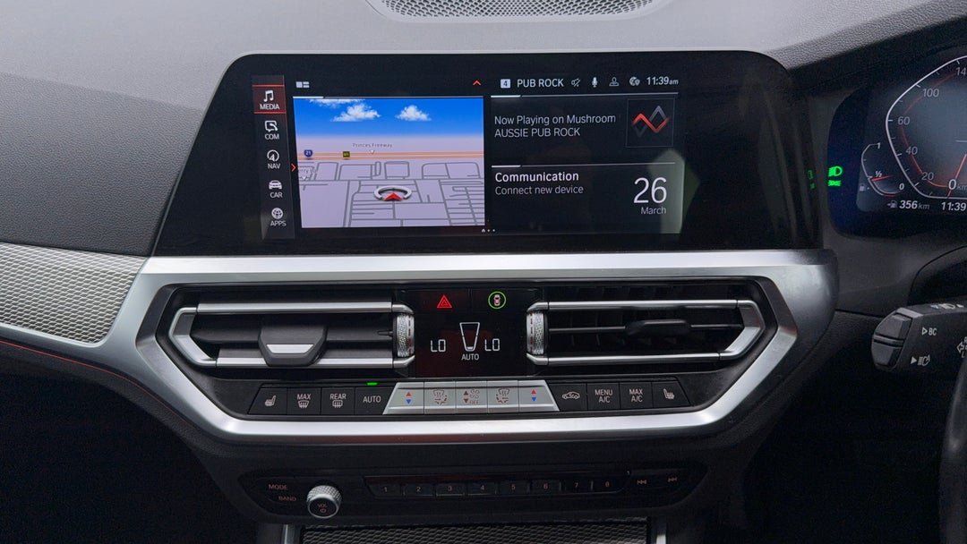 2021 BMW 3 20i M Sport, Automatic, 75322 km, Center Console