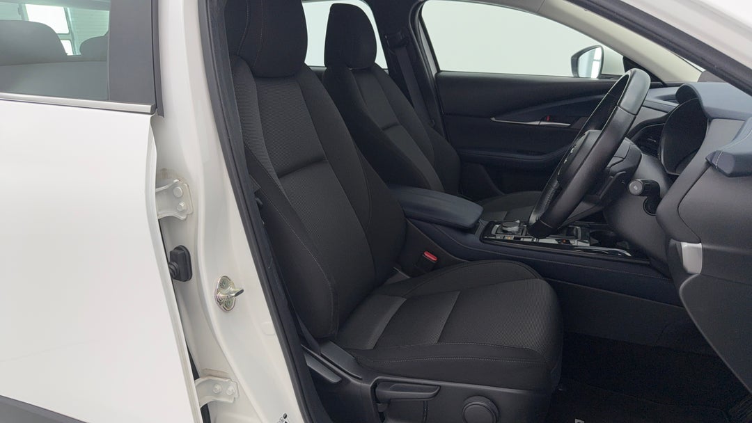 2021 Mazda CX-30 G20 Evolve (FWD), Automatic, 56675 km, Right Side Front Door Cabin View