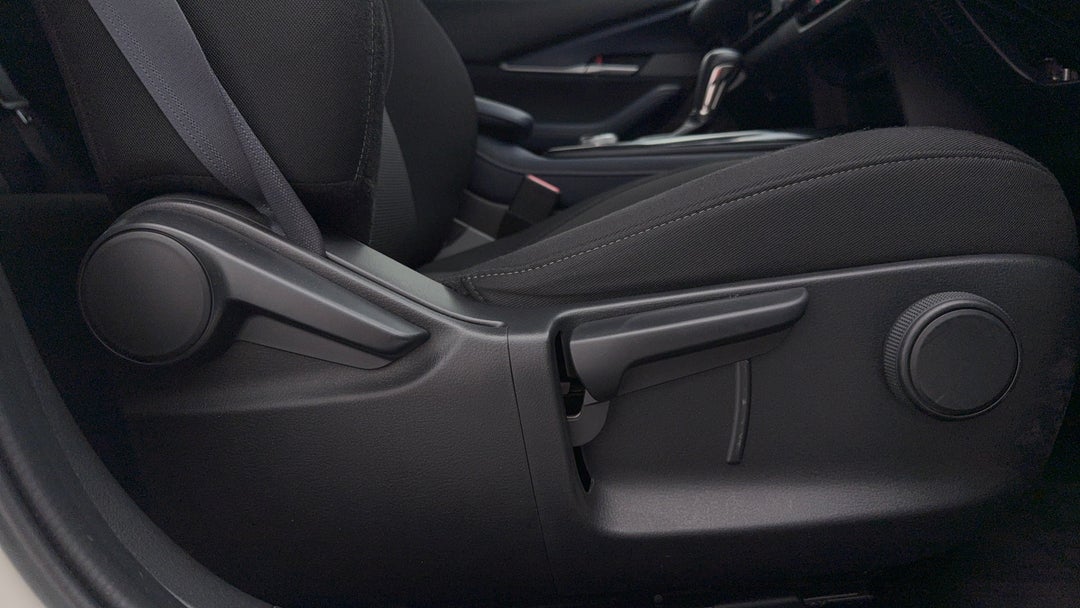 2021 Mazda CX-30 G20 Evolve (FWD), Automatic, 56675 km, Drivers Side Adjustment Panel