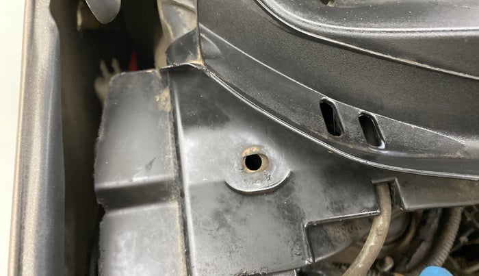 2017 Maruti Wagon R 1.0 LXI CNG, CNG, Manual, 25,668 km, Bonnet (hood) - Cowl vent panel has minor damage