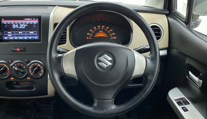 2017 Maruti Wagon R 1.0 LXI CNG, CNG, Manual, 25,668 km, Steering Wheel Close Up