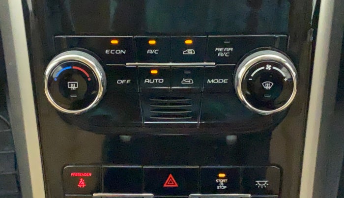 2019 Mahindra XUV500 W7, Diesel, Manual, 25,899 km, Automatic Climate Control