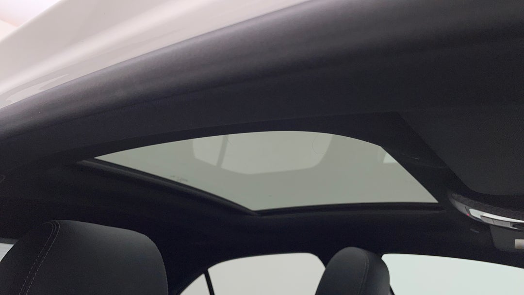 Interior Sunroof/Moonroof