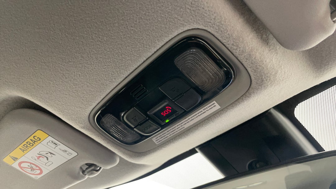 On-Roof Controls/Sunglass holder