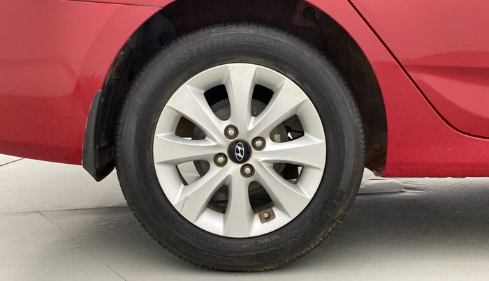 2015 Hyundai Verna FLUIDIC 1.6 CRDI S, Diesel, Manual, 78,214 km, Right Rear Wheel