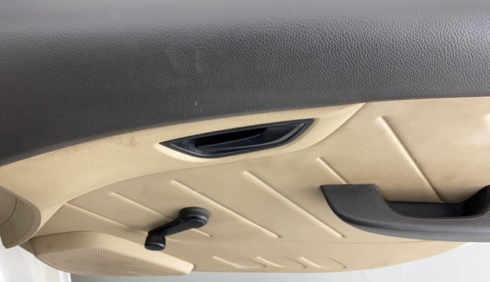 2012 Hyundai Eon D LITE PLUS, Petrol, Manual, 32,704 km, Driver Side Door Panels Control