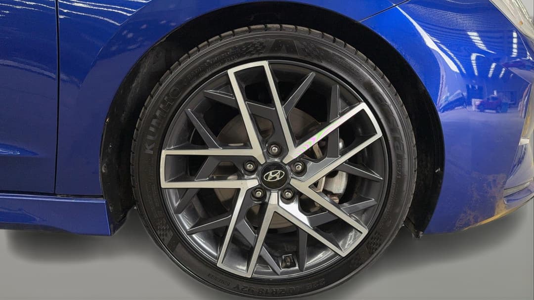 2019 Hyundai Elantra Sport Premium (black), Automatic, 93922 km, Right Front Wheel