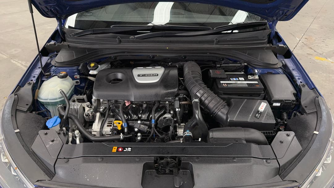 2019 Hyundai Elantra Sport Premium (black), Automatic, 93922 km, Open Bonnet (Engine)