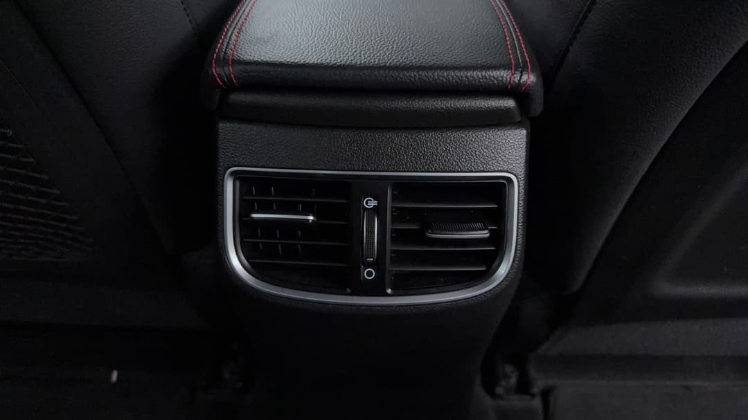 2019 Hyundai Elantra Sport Premium (black), Automatic, 93922 km, Rear A/C Vent