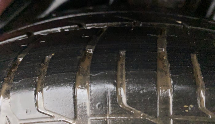 2014 Honda Brio S MT, Petrol, Manual, 56,892 km, Left Rear Tyre Tread