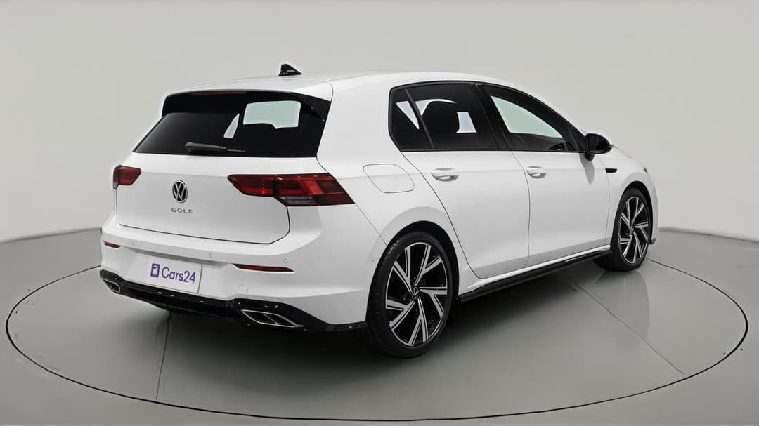 2021 Volkswagen Golf 110tsi R-line, Automatic, 20533 km, Right Back Diagonal (45- Degree) View