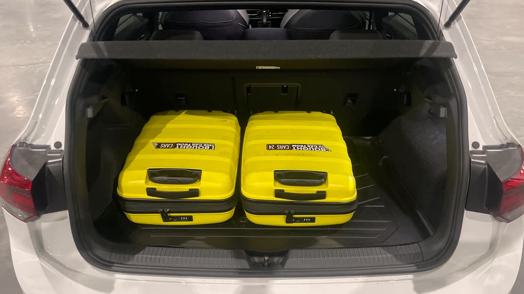 2021 Volkswagen Golf 110tsi R-line, Automatic, 20533 km, Boot Inside View with Luggage