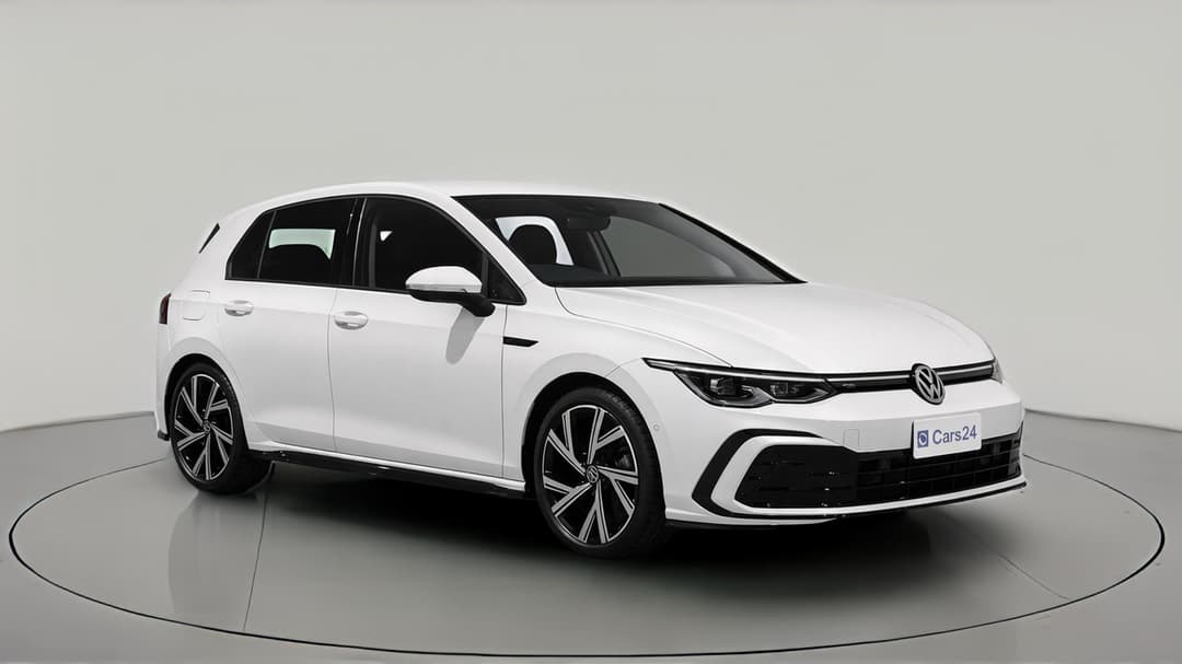 2021 Volkswagen Golf 110tsi R-line, Automatic, 20533 km, Right Front Diagonal (45- Degree) View