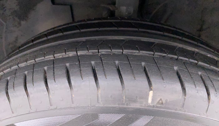 2019 Hyundai VENUE S MT 1.2 KAPPA, Petrol, Manual, 9,852 km, Left Front Tyre Tread