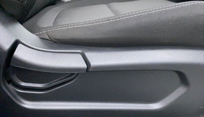 2019 Hyundai VENUE S MT 1.2 KAPPA, Petrol, Manual, 9,852 km, Driver Side Adjustment Panel