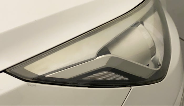 2015 Hyundai Verna FLUIDIC 4S 1.6 VTVT S(O), Petrol, Manual, 64,530 km, Right headlight - Minor scratches
