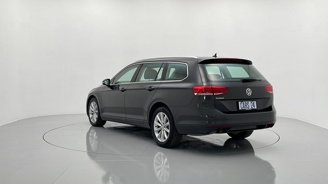 Left Back Diagonal (45- Degree) View