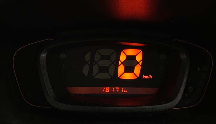 2017 Renault Kwid RXT, Petrol, Manual, 18,340 km, Odometer Image