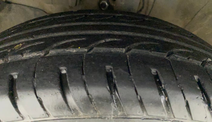 2016 Honda City 1.5L I-VTEC SV, CNG, Manual, 68,878 km, Left Front Tyre Tread