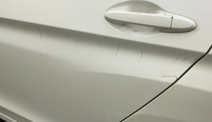 2016 Honda City 1.5L I-VTEC SV, CNG, Manual, 68,878 km, Rear left door - Minor scratches