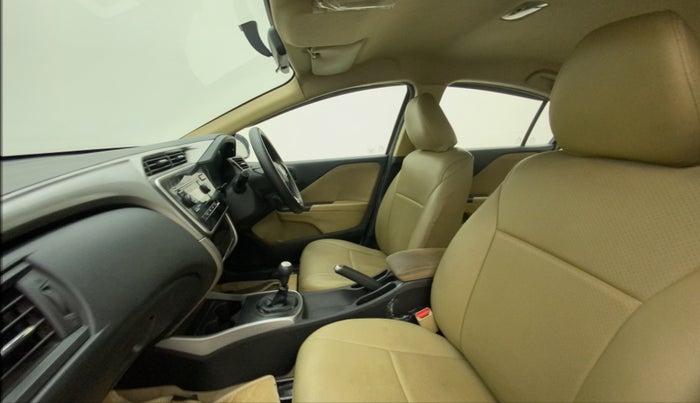 2016 Honda City 1.5L I-VTEC SV, CNG, Manual, 68,878 km, Right Side Front Door Cabin